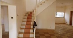 Villa 3 Chambres en Dalle, Abordable, 400 m2