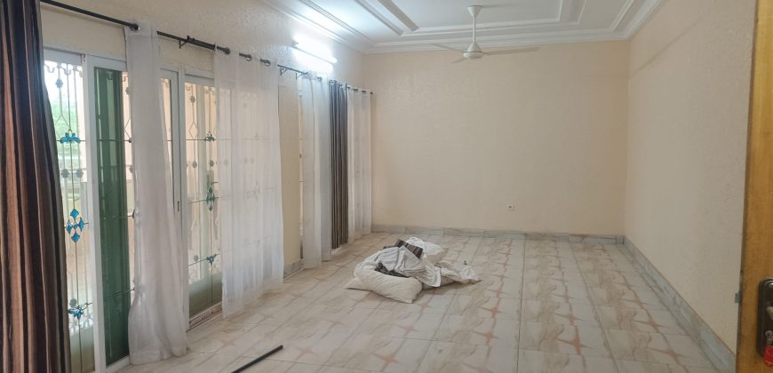 Étage Meublé 8 Chambres, 2 Salons, Piscine