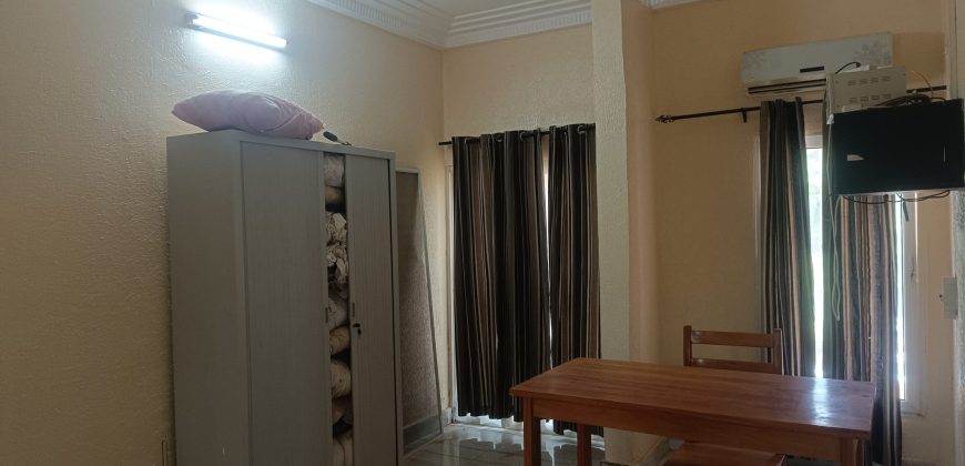 Étage Meublé 8 Chambres, 2 Salons, Piscine