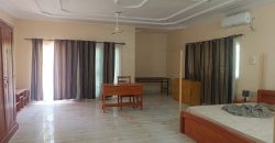 Étage Meublé 8 Chambres, 2 Salons, Piscine
