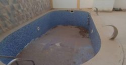 Villa à Étages 6 Chambres avec Piscine