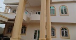 Villa à Étages 6 Chambres avec Piscine