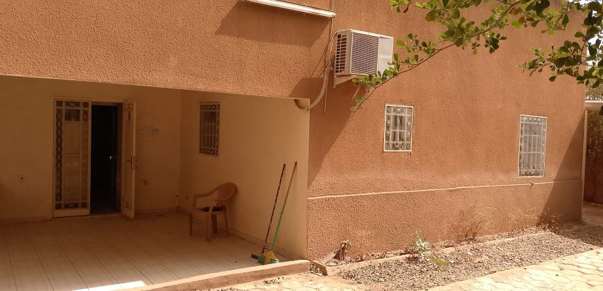 Maison Meublée 3 Chambres, derrière École Bédir