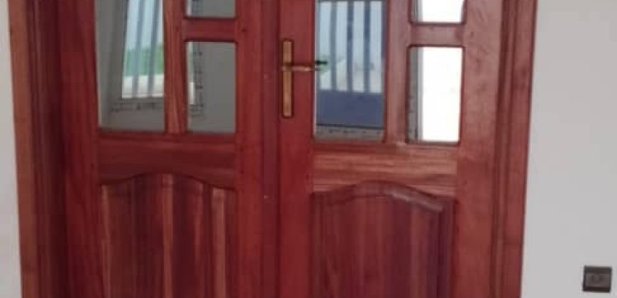 Très Belle Maison à étage, 4 Chambres avec Douche