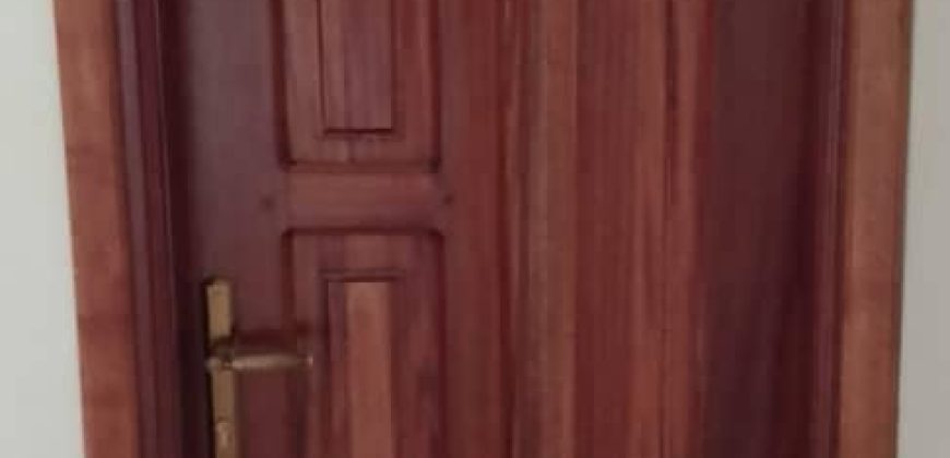 Très Belle Maison à étage, 4 Chambres avec Douche