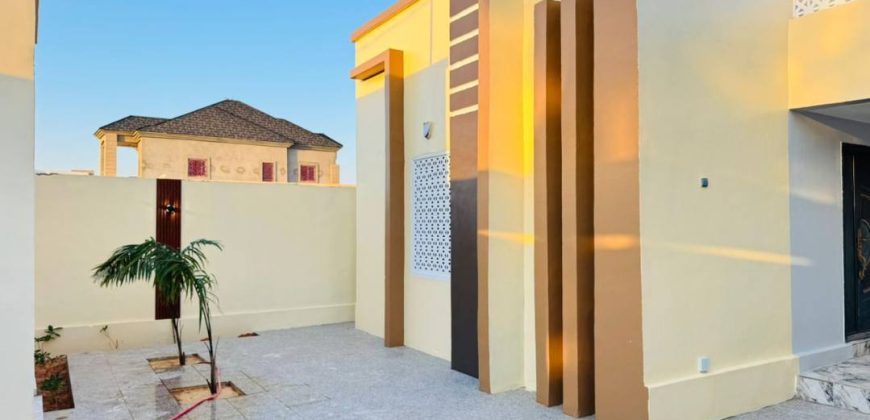 Très Belle Mini Villa, 3 Chambres, derrière l’Université Islamique