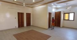 Étage de 5 Chambres, 4 Douches, Climatisé