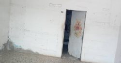 Grande Boutique au bord du Goudron Wadata
