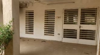 Villa 3 Chambres, 2 Douches, à 100 m du Goudron
