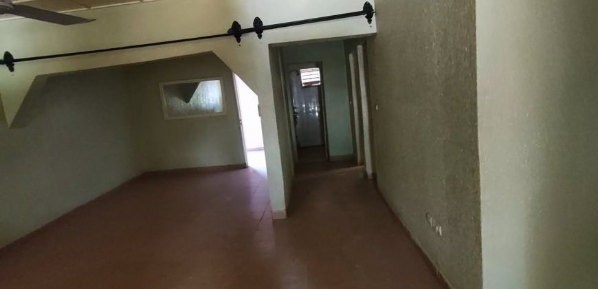 2 Villas de 3 Chambres, 2 Douches, Annexe