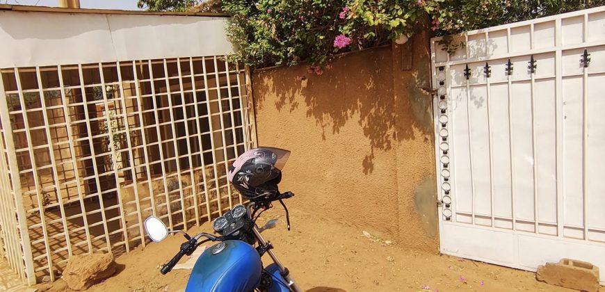 2 Villas de 3 Chambres, 2 Douches, Annexe