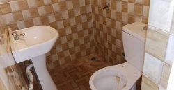 Boutique avec Grande Chambre et Douche Interne