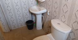 Grande Boutique avec 1 Chambre et 2 Douches