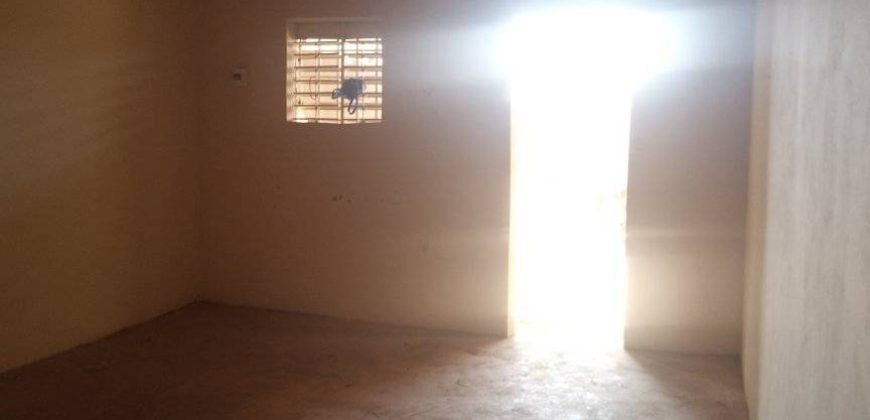 Maison 1 Chambre, 2 Douches, Hangar