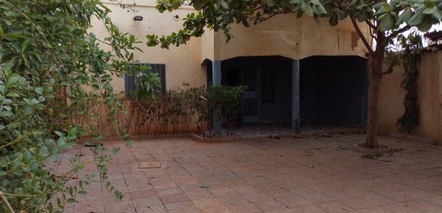 Maison 3 Chambres, 3 Douches, Dépendance