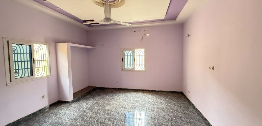 Maison 3 Chambres, Grand Salon, Dépendance