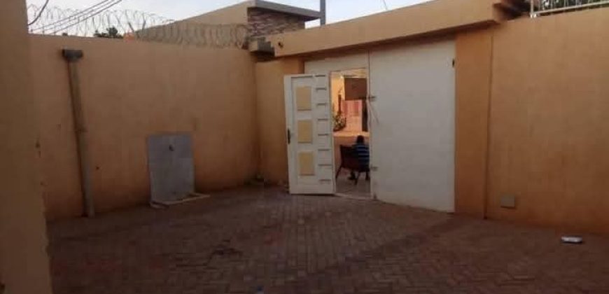 Mini Villa 2 Chambres, 3 Douches, vers École Sikar
