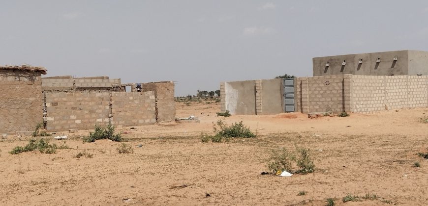 Parcelle de 600 m², accès direct à la Latérite de 20 m