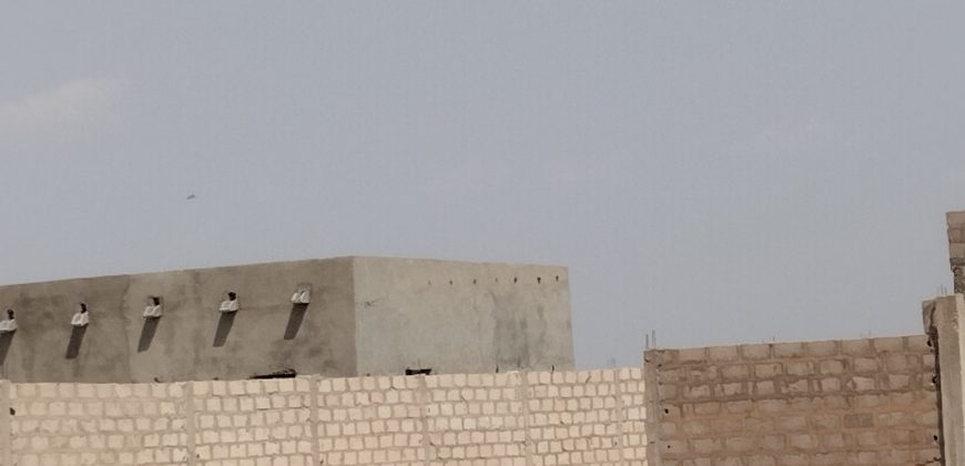 Parcelle de 600 m², accès direct à la Latérite de 20 m