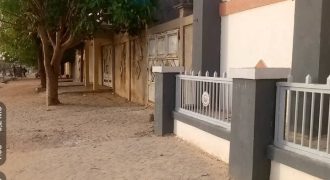 Villa 3 Chambres avec Douche, Salon, Dépendance