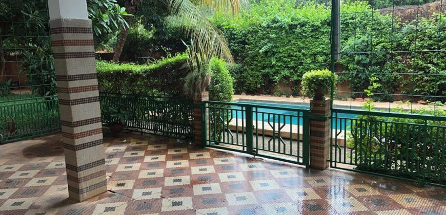 Villa 4 Chambres, 4 Douches, Piscine