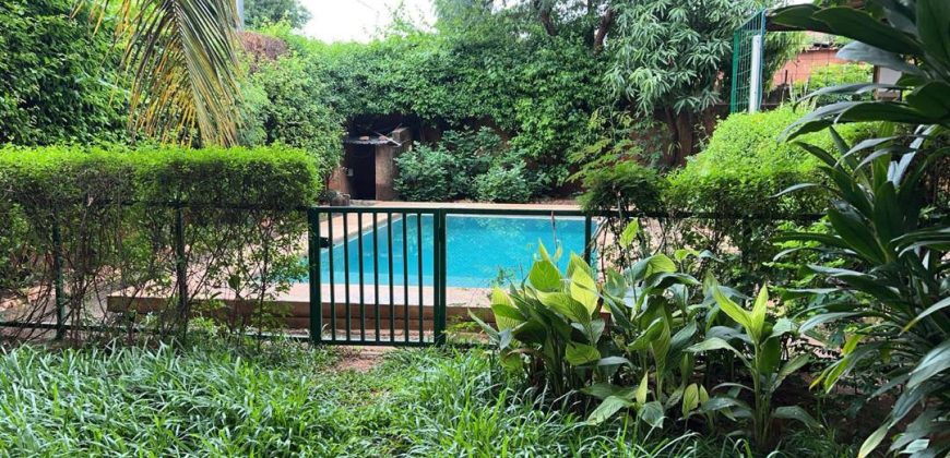Villa 4 Chambres, 4 Douches, Piscine