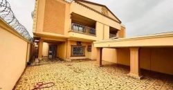 Villa Duplex 4 Chambres, 2 Salons, 5 Climatiseurs