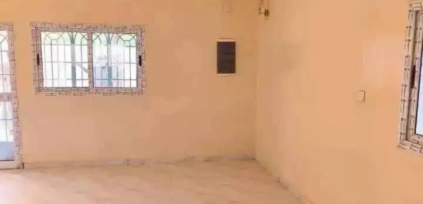 Villa en Dalle 4 Chambres avec 2 Dépendances