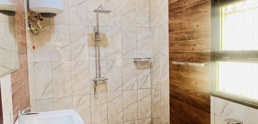 Étage 6 Chambres, 2 Salons, 3 Cuisines