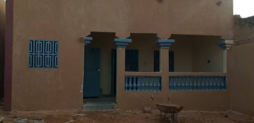 Maison 3 Chambres, Annexe, face Piawata Malayka