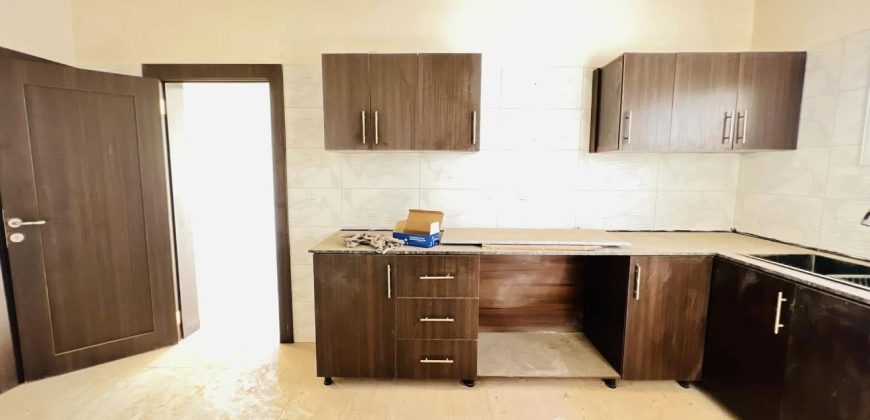 Maison en Dalle 3 Chambres, Grand Salon, Climatisée