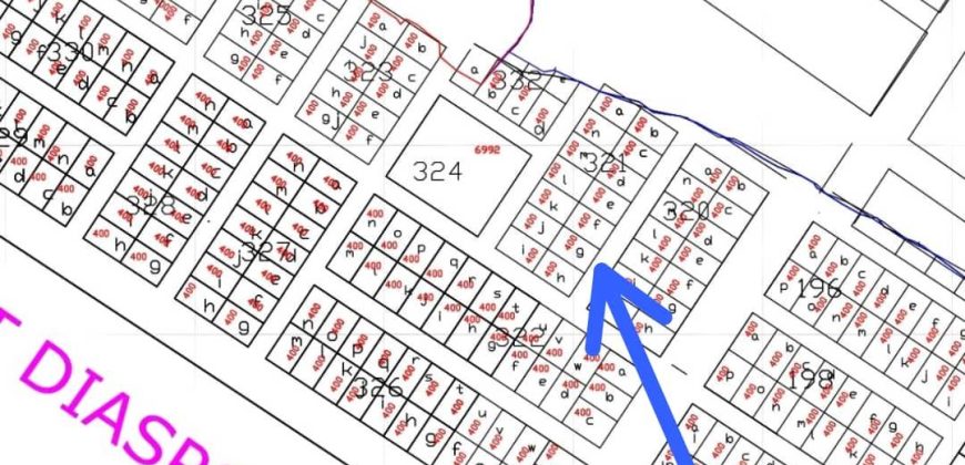Terrain Urbain de 400 m², Constructions aux alentours
