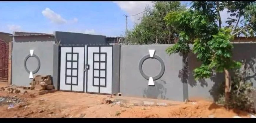 Villa 2 Chambres, 3 Douches, vers Garage Morey