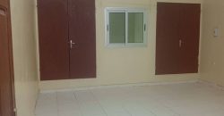 Villa 3 Chambres, 2 Douches, Salon, Pavée