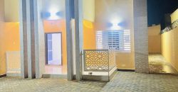 Villa 3 Chambres, 2 Salons, à 400 m du Goudron FÉNIFOOT