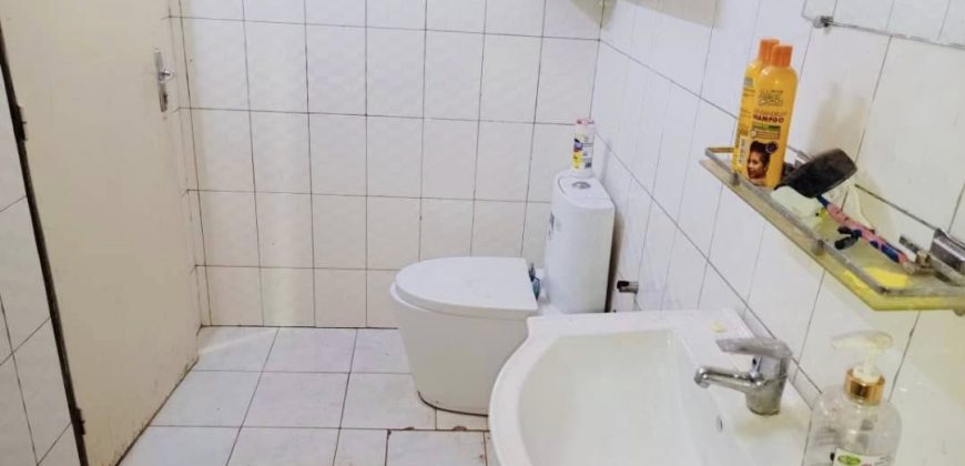 Étage 4 Chambres, 2 Salons, Groupe Électrogène