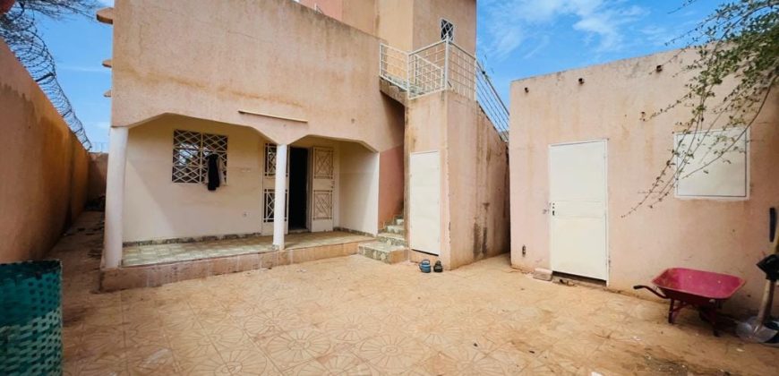 Étage 4 Chambres, Dépendance, vers Sapeurs Pompiers