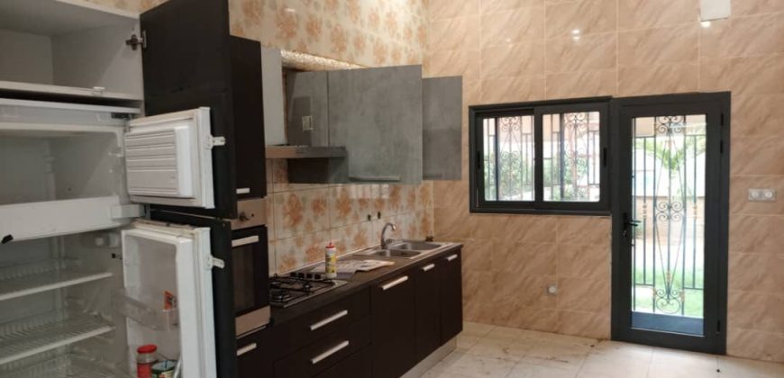 Étage Très Moderne avec Piscine, Climatisé