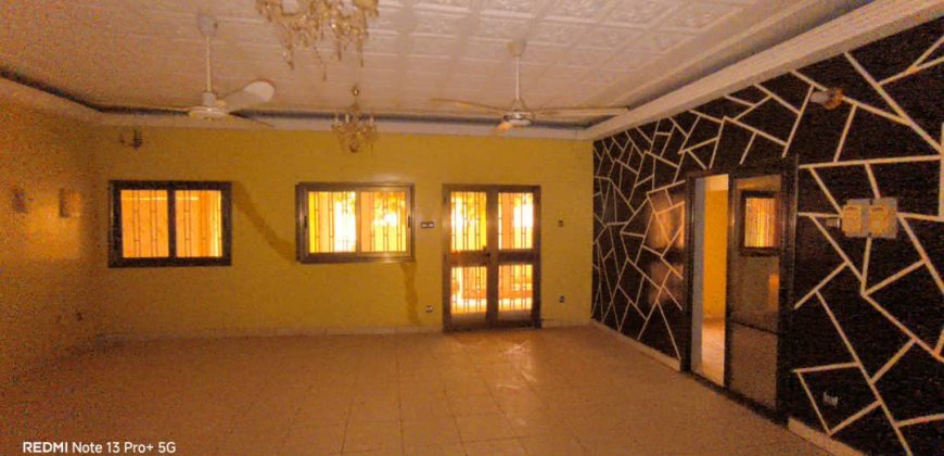 Très Belle Maison en Dalle, 3 Chambres, 3 Douches