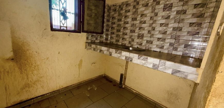 Villa 2 Chambres avec Douches Internes, à côté du CEG 13