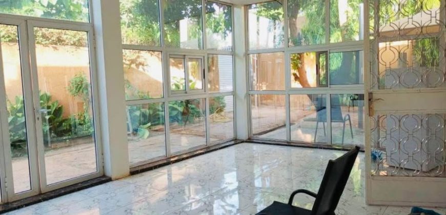 Villa Climatisée 3 Chambres, Dépendance