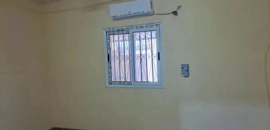 Maison 3 Chambres, 4 Douches, vers Station Pétroba