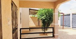 Maison 3 Chambres, 4 Douches, vers Station Pétroba