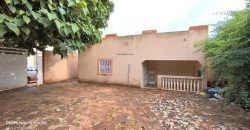 Maison 3 Chambres, Salon, 2 Climatiseurs