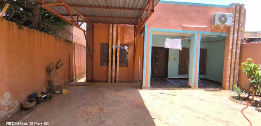 Maison Meublée 3 Chambres, Wi-Fi, Groupe Électrogène