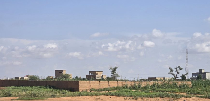 Parcelle de 500 m² sur une Grande Voie de 15 m