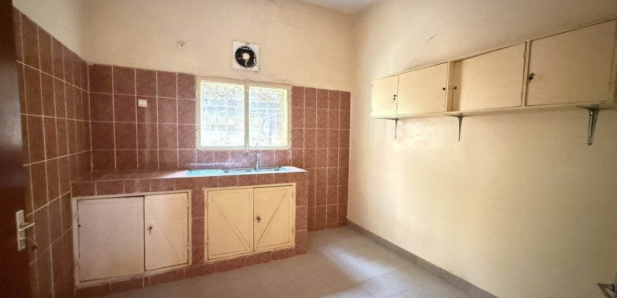 Villa 3 Chambres, 2 Salons,  Groupe Électrogène