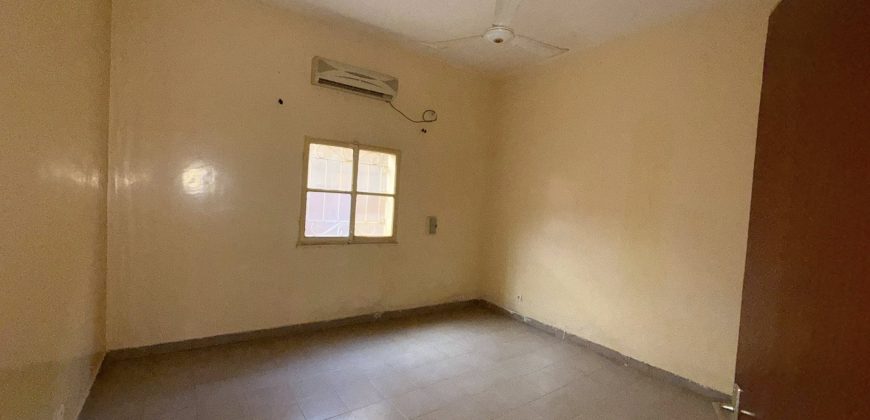 Villa 3 Chambres, 2 Salons,  Groupe Électrogène