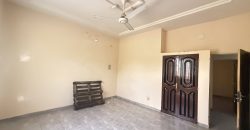 Maison 3 Chambres, 3 Douches, derrière Centre Aéré