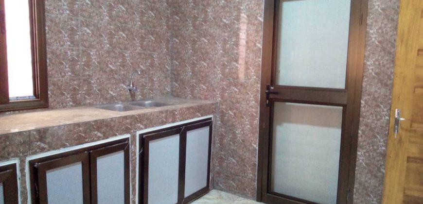 Très Belle Villa 3 Chambres, 2 Douches, Annexe